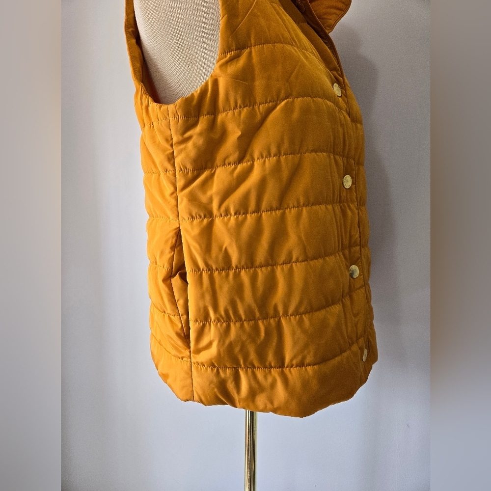 MICHAEL KORS Mustard Yellow Quilted Vest With Gold Snap Buttons. Size Medium - Picture 5 of 12